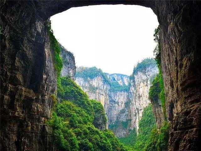 摩娜的时尚装扮